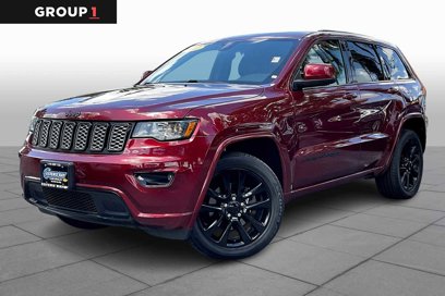 Used 2017 Jeep Grand Cherokee Altitude