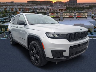 Used 2023 Jeep Grand Cherokee L Laredo