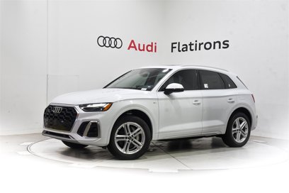 New 2025 Audi Q5 e Premium Plus