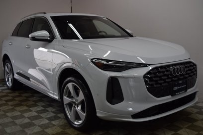 New 2025 Audi Q5 Premium Plus