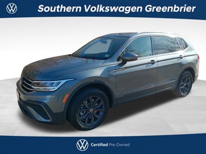 Used 2024 Volkswagen Tiguan SE w/ Panoramic Sunroof Package