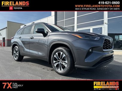 New 2025 Toyota Highlander XLE