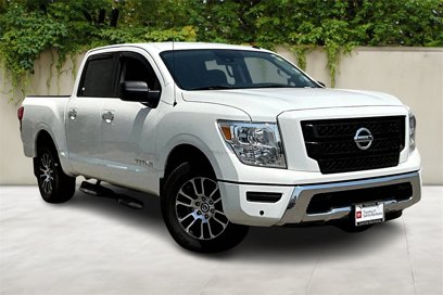 Used 2021 Nissan Titan SV w/ Accessory Utility Package