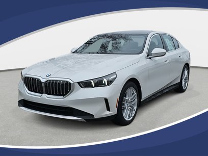 New 2025 BMW 530i w/ Premium Package