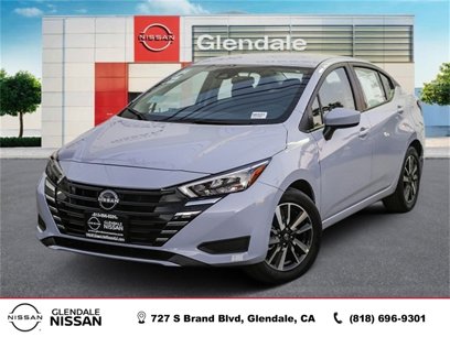 New 2025 Nissan Versa SV w/ Trunk Package