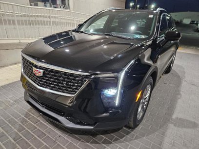New 2025 Cadillac XT4 Premium Luxury w/ Cold Weather Package