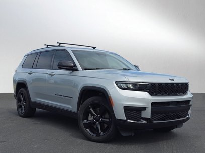 Used 2023 Jeep Grand Cherokee L Laredo