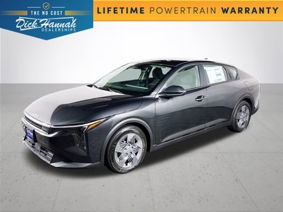 New 2025 Kia K4 LX