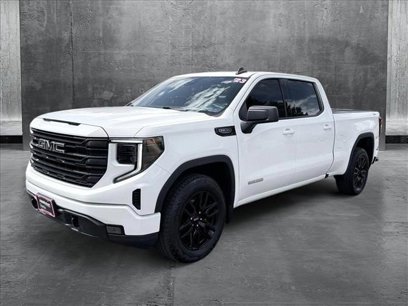 Used 2023 GMC Sierra 1500 Elevation w/ LPO, Elevation Black Package