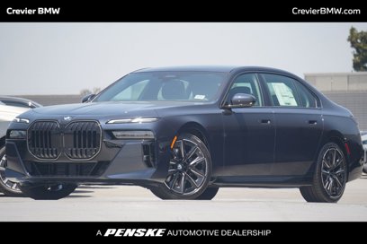 New 2025 BMW 740i xDrive w/ Premium Package