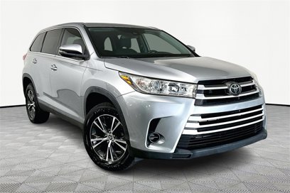 Used 2019 Toyota Highlander LE