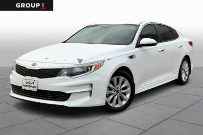 Used 2018 Kia Optima LX w/ 17" Alloy Wheels Package