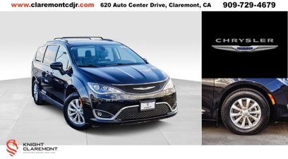 Used 2018 Chrysler Pacifica Touring-L