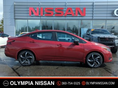New 2025 Nissan Versa SR w/ Trunk Package