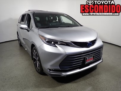New 2025 Toyota Sienna Platinum