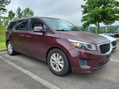 Used 2017 Kia Sedona LX w/ LX Essentials Premium Package