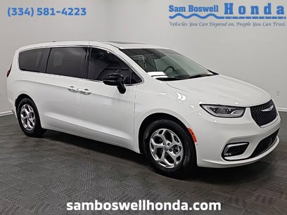 Used 2024 Chrysler Pacifica Limited