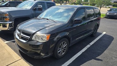 Used 2016 Dodge Grand Caravan SE