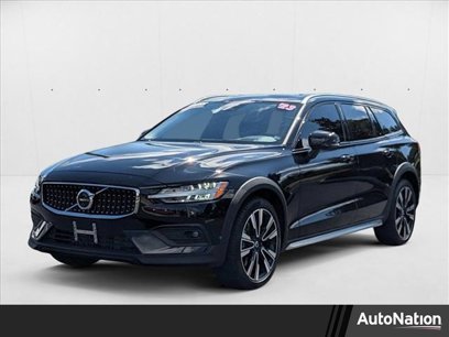 Used 2023 Volvo V60 B5 Cross Country Ultimate
