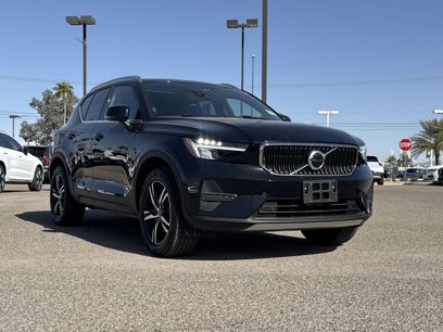 Used 2025 Volvo XC40 B5 Core