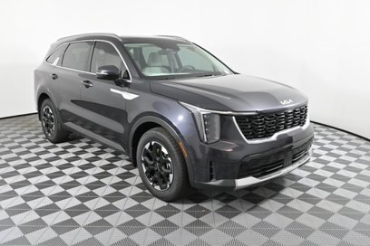 New 2025 Kia Sorento S w/ Panoramic Sunroof Package
