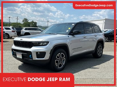Used 2023 Jeep Grand Cherokee Trailhawk w/ Luxury Tech Group III