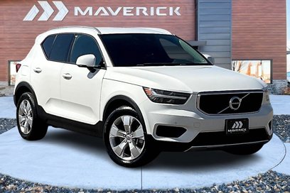 Used 2020 Volvo XC40 T5 Momentum
