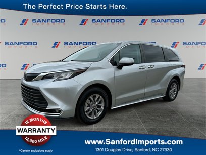 Used 2022 Toyota Sienna XLE