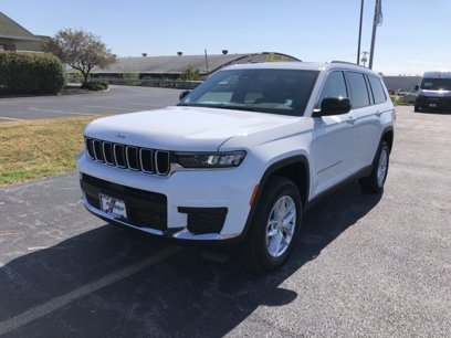 New 2025 Jeep Grand Cherokee L Laredo w/ Luxury Tech Group I