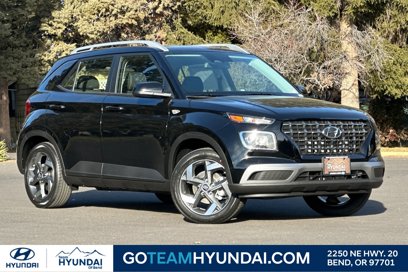 New 2025 Hyundai Venue SEL