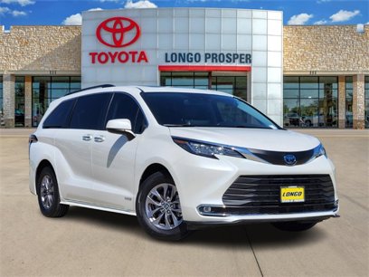 Certified 2021 Toyota Sienna XLE