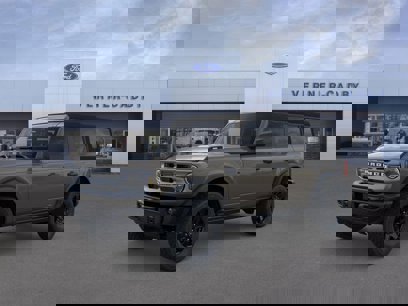 New 2025 Ford Bronco Big Bend w/ Black Diamond Package