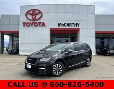 Used 2022 Chrysler Pacifica Limited