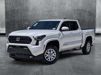 New 2025 Toyota Tacoma SR5