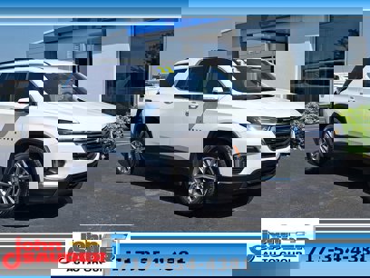 Used 2022 Chevrolet Traverse LT