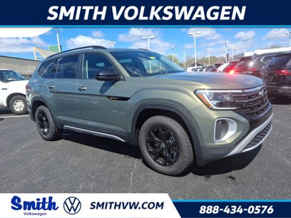 New 2025 Volkswagen Atlas Peak Edition SE