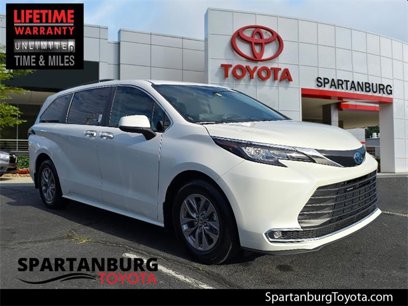 Used 2024 Toyota Sienna XLE