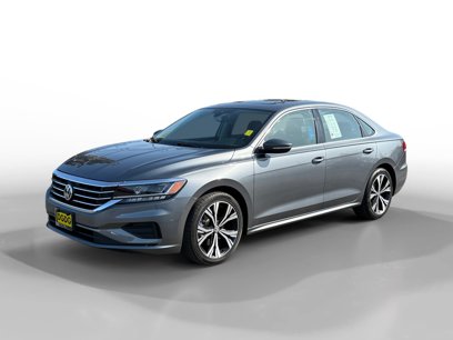 Used 2021 Volkswagen Passat 2.0T SE