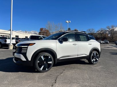 New 2025 Nissan Kicks SR