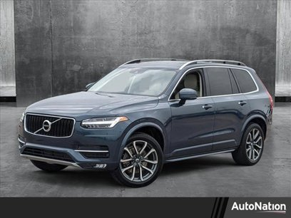 Used 2019 Volvo XC90 T5 Momentum w/ Multimedia Package