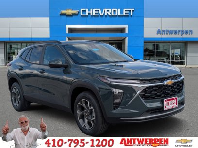 New 2025 Chevrolet Trax LT w/ Sunroof Package