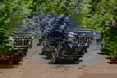 New 2025 BMW X1 xDrive28i w/ Premium Package