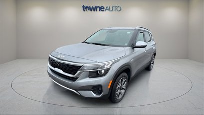 Used 2023 Kia Seltos EX