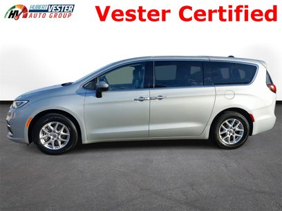 Used 2023 Chrysler Pacifica Touring-L