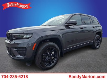 Used 2025 Jeep Grand Cherokee Altitude