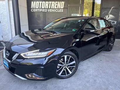 Used 2023 Nissan Maxima SV w/ Floor Mat Group