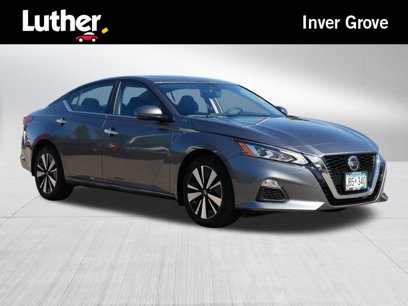 Certified 2022 Nissan Altima 2.5 SV w/ SV Premium Package