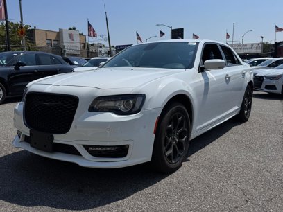 Used 2022 Chrysler 300 Touring L w/ Comfort Group