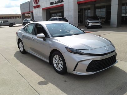 New 2025 Toyota Camry LE