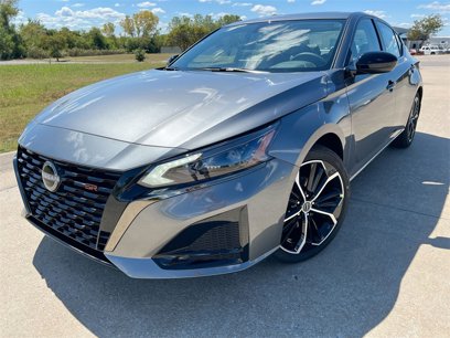 New 2025 Nissan Altima 2.5 SR w/ SR Premium Package